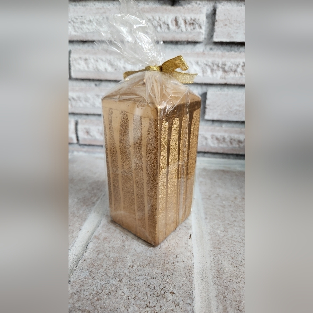 2/$15 - New Gold Candle